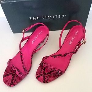 The Limited Roxanne Kitten Heel Sandles Size 8M